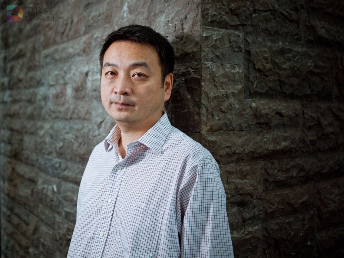 梁建章为什么“隐”入幕后但没有“退”?他结束了什么时代又开启了什么时代?